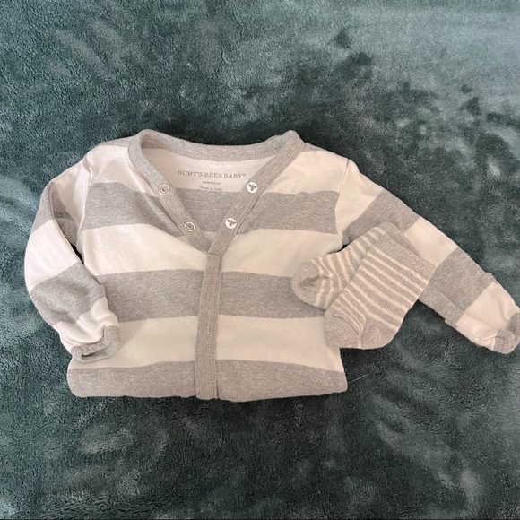Burt's Bees Baby Other - 🔶 3 for $15 Burt’s Bees Onesie